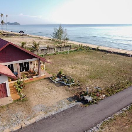 Kc Beachfront Marang Exterior photo